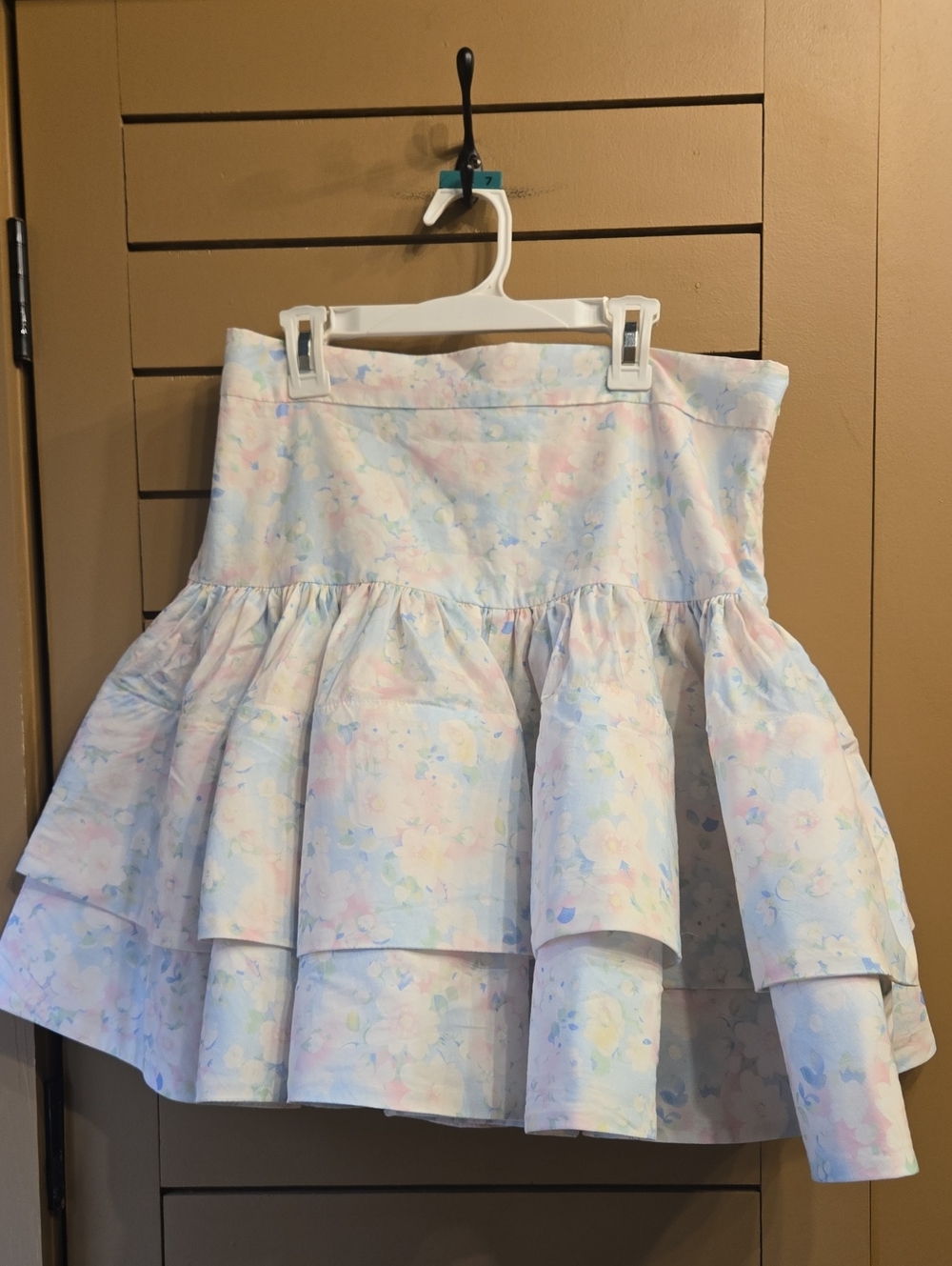 Selkie The Beverly Hills Skirt in pastel bouqet Size Large